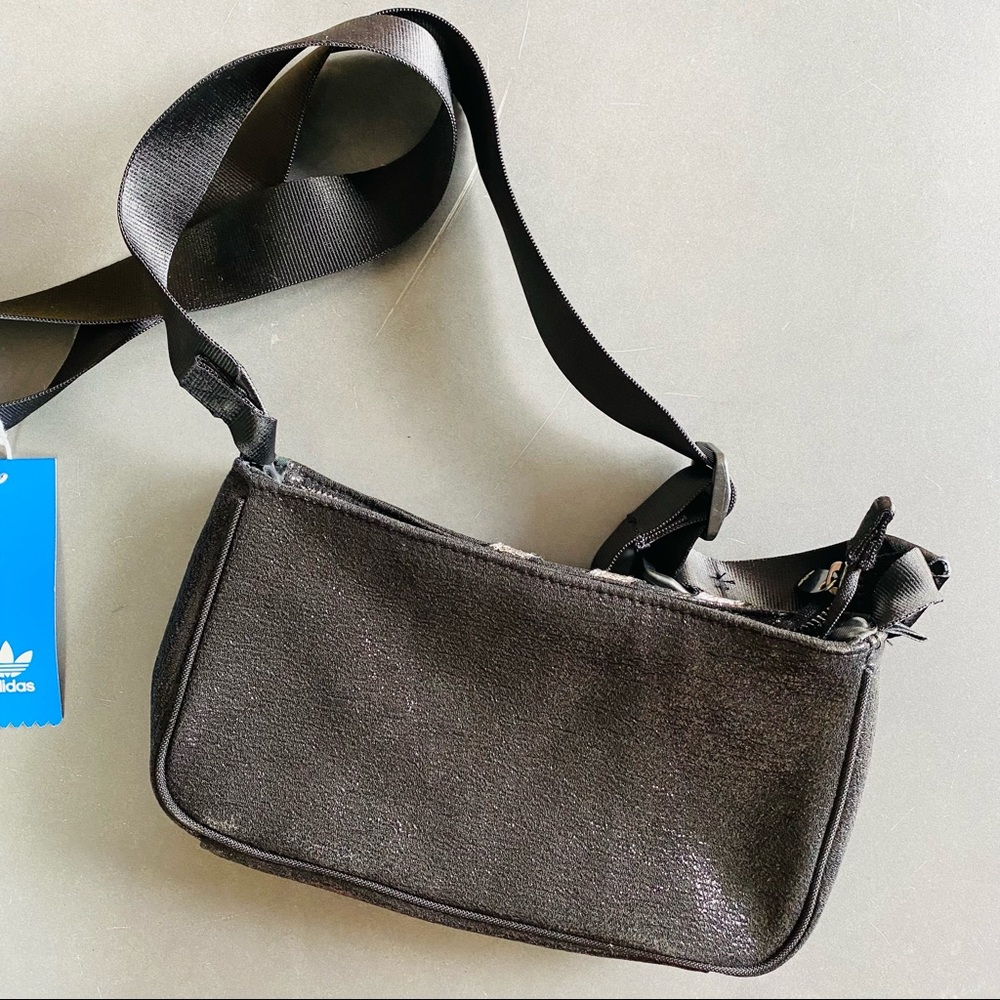 New ADIDAS ORIGINALS Mini Airliner Shoulder Bag In Black - Picture 6 of 8